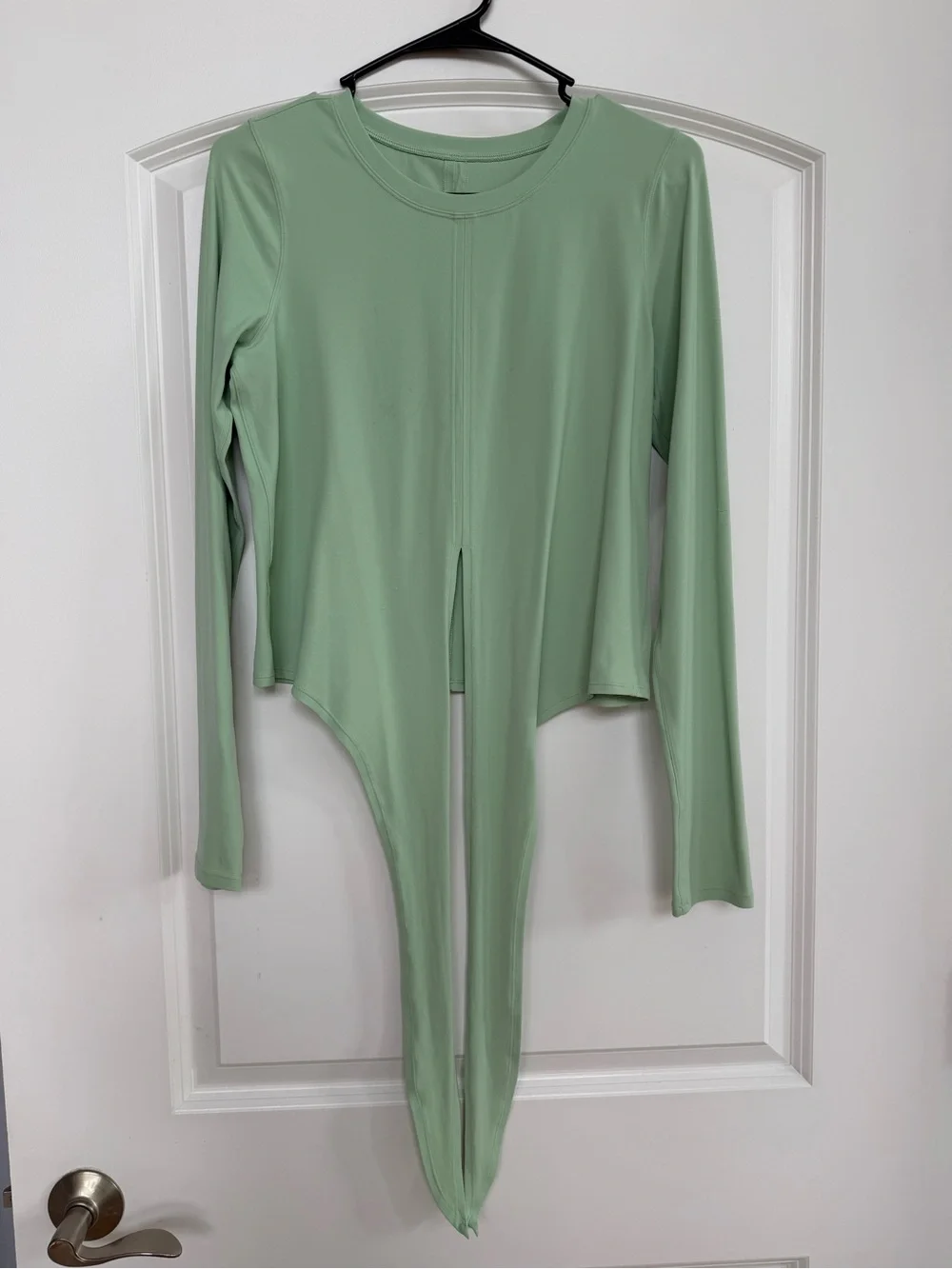 Lululemon Women’s Time to Restore Long Sleeve Creamy Mint Size 8